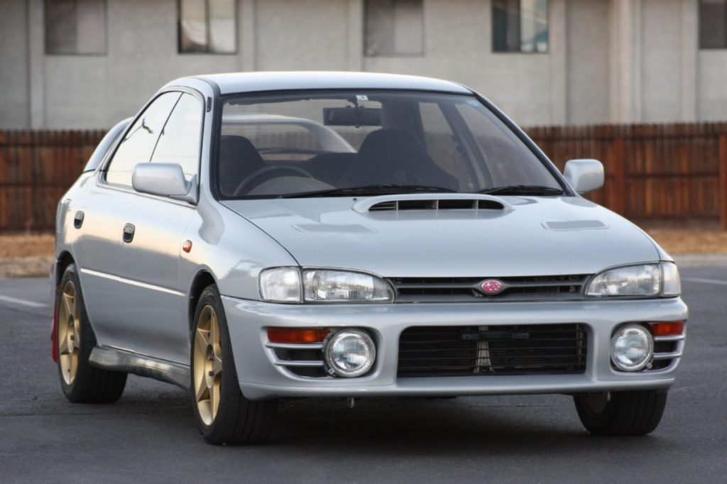 JDM Subaru Impreza WRX εναντίον Mitsubishi Lancer Evo: Αναμέτρηση Rally Import