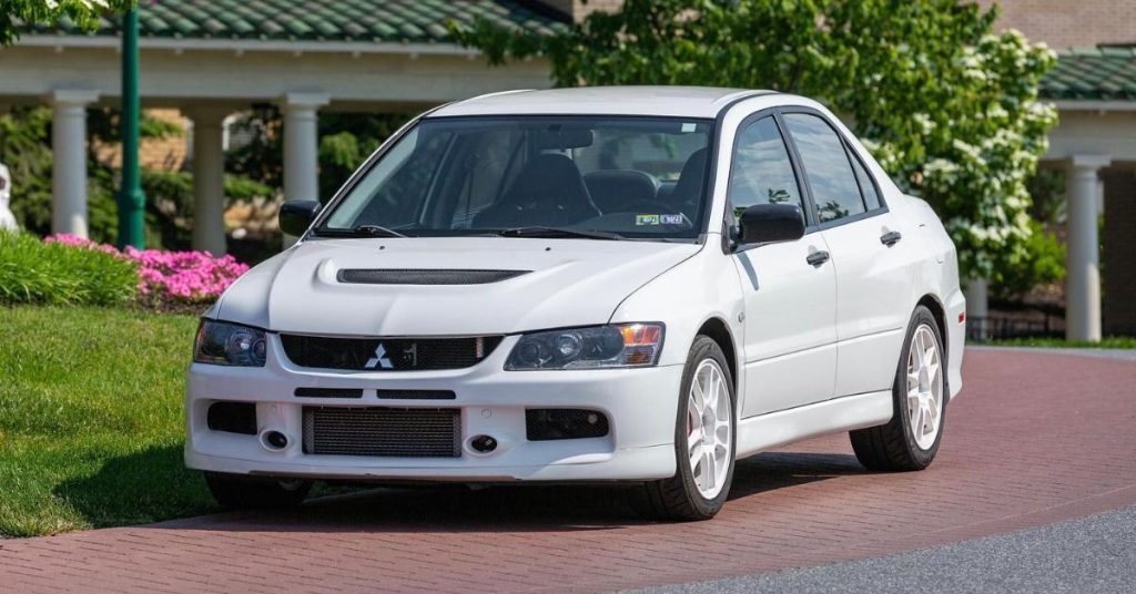 9 λόγοι για τους οποίους αγαπάμε το Mitsubishi Lancer Evo 9