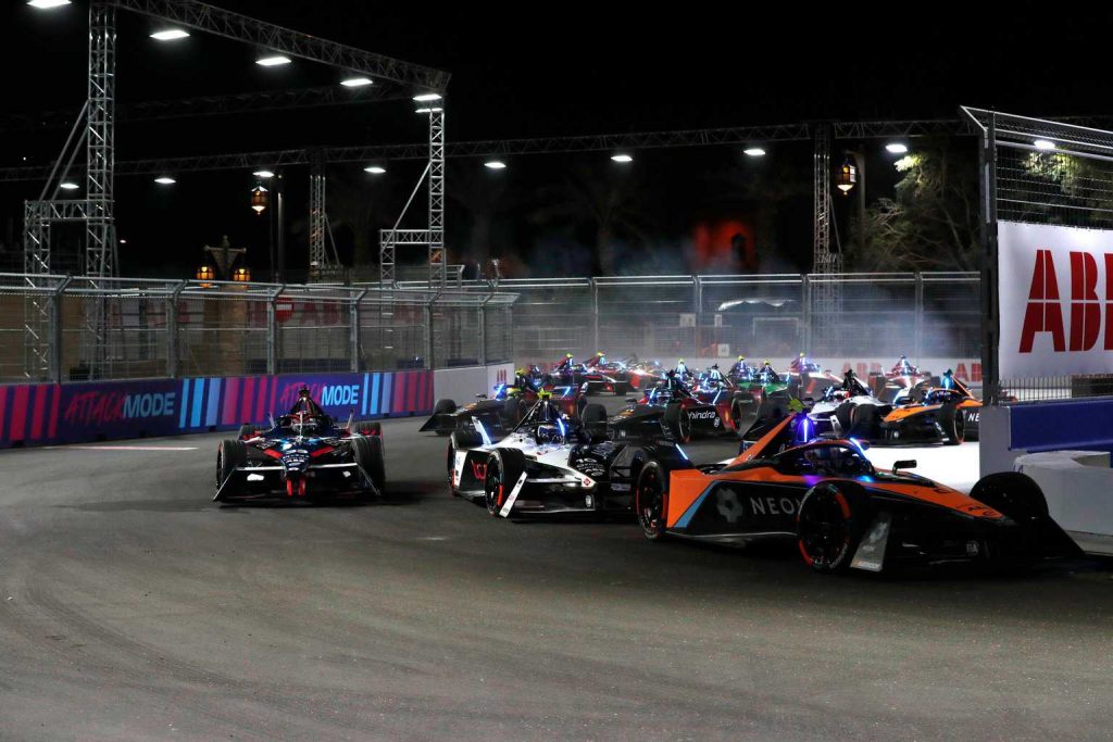 Τι ώρα είναι ο αγώνας Formula E στο Mediaset;  Diriyah E-Prix TV Times