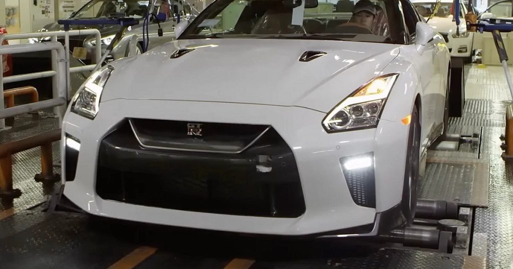 Έτσι κατασκευάζεται το Nissan GT-R στην Ιαπωνία [video]