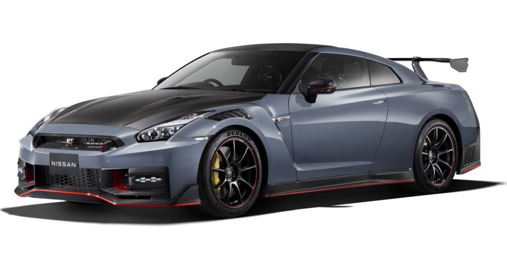 Το Nissan GT-R επιστρέφει και… ανάβει φωτιές με τους 600 ίππους (φωτογραφίες-βίντεο)