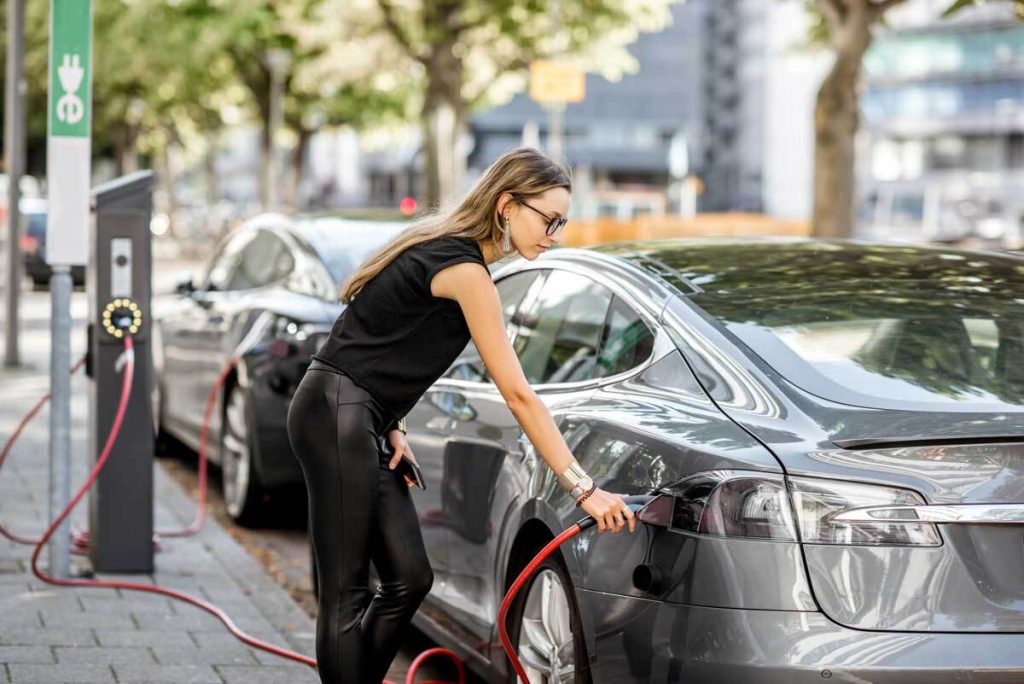 Electric Car Novated Lease – Είναι καλύτερο από την πληρωμή μετρητών;