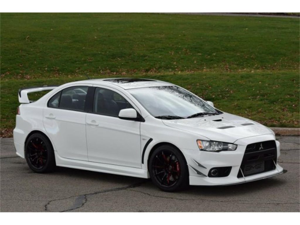 Αυτό το Super Low Mileage 2014 Mitsubishi Evo 10 είναι ένα αδιαμφισβήτητο μελλοντικό κλασικό