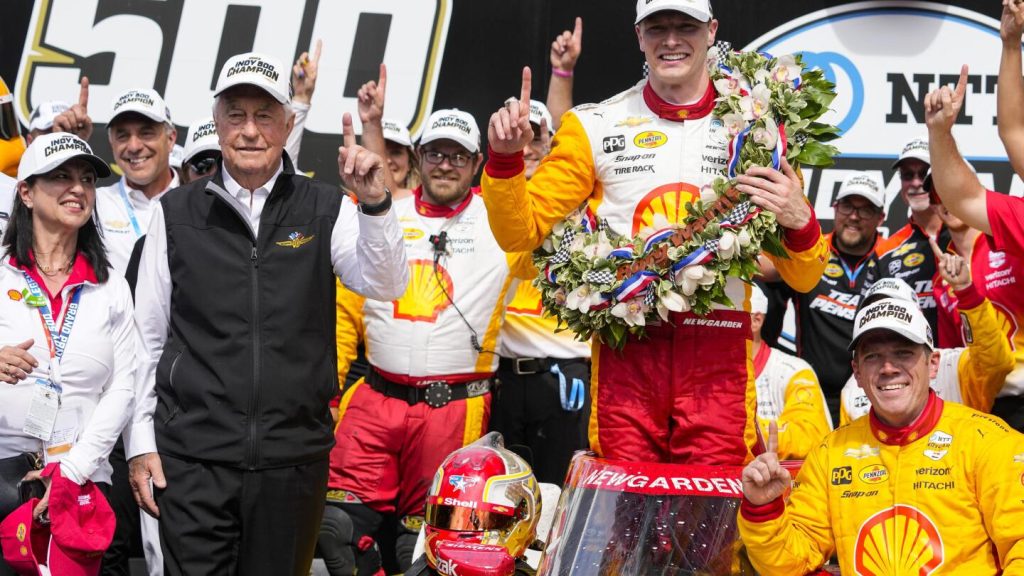 Ο Josef Newgarden κερδίζει το πρώτο του Indy 500, δίνει στον Roger Penske την 19η νίκη του