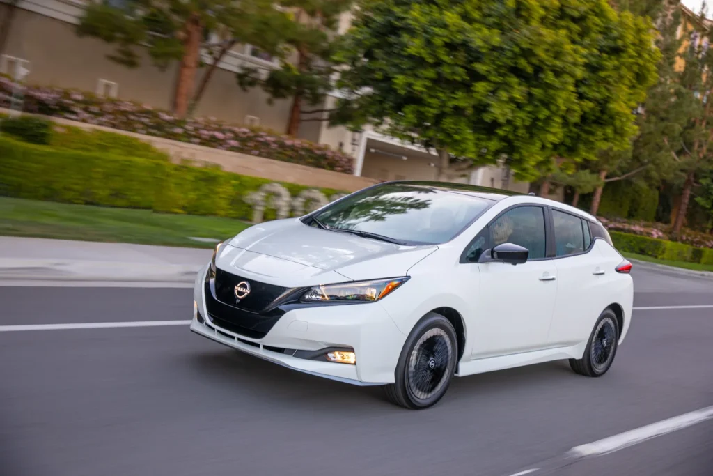 2024 Το Nissan Leaf λαμβάνει επιστροφή φόρου 3.750 $ EV