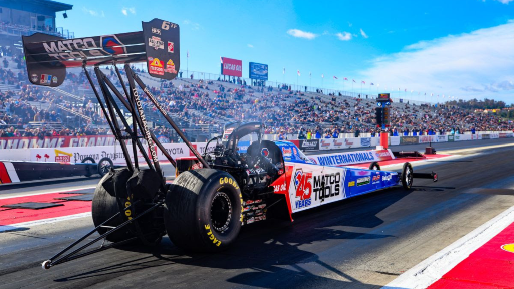 Ο Brown βρίσκεται στην κακή πλευρά του Good Drag Race στο NHRA Winternationals |  Drag Illustrated