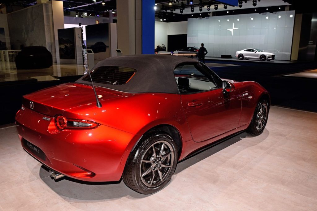 Το Mazda MX-5 Miata 2020 είναι το πιο μη πρακτικό αυτοκίνητο που χρειάζονται όλοι