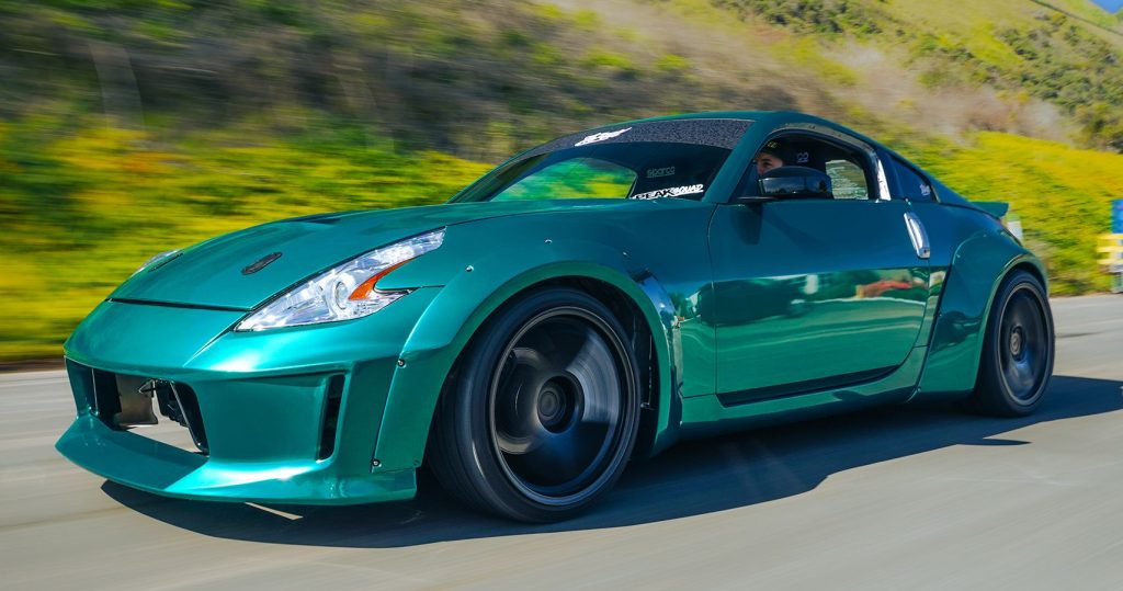 Το Liberty Walk Nissan 350Z που ανταλλάχθηκε από την Tesla βγαίνει στον δρόμο για πρώτη φορά