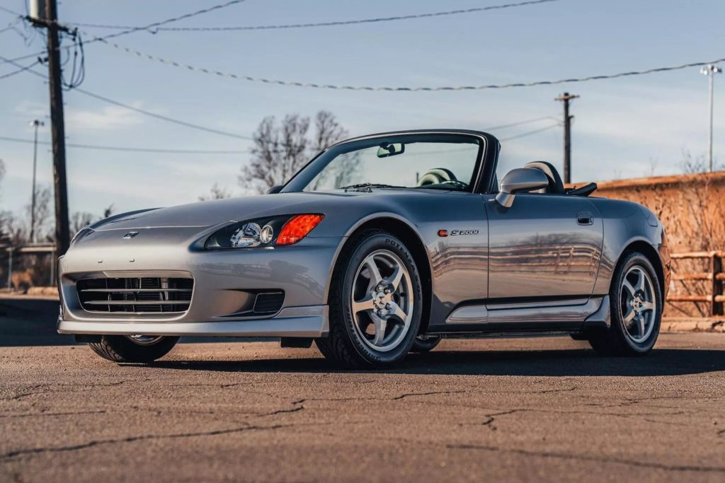 Το Honda S2000 του 2001 με 1.526 χλμ είναι για το μουσείο