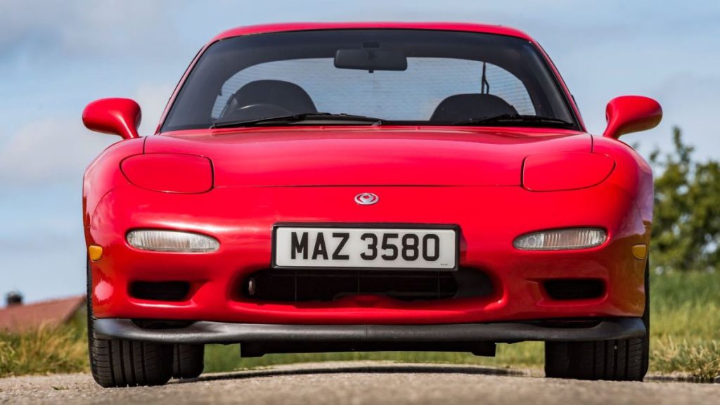 Είναι το Mazda RX-7 ακόμα μια καλή επιλογή για τους λάτρεις των σπορ αυτοκινήτων;