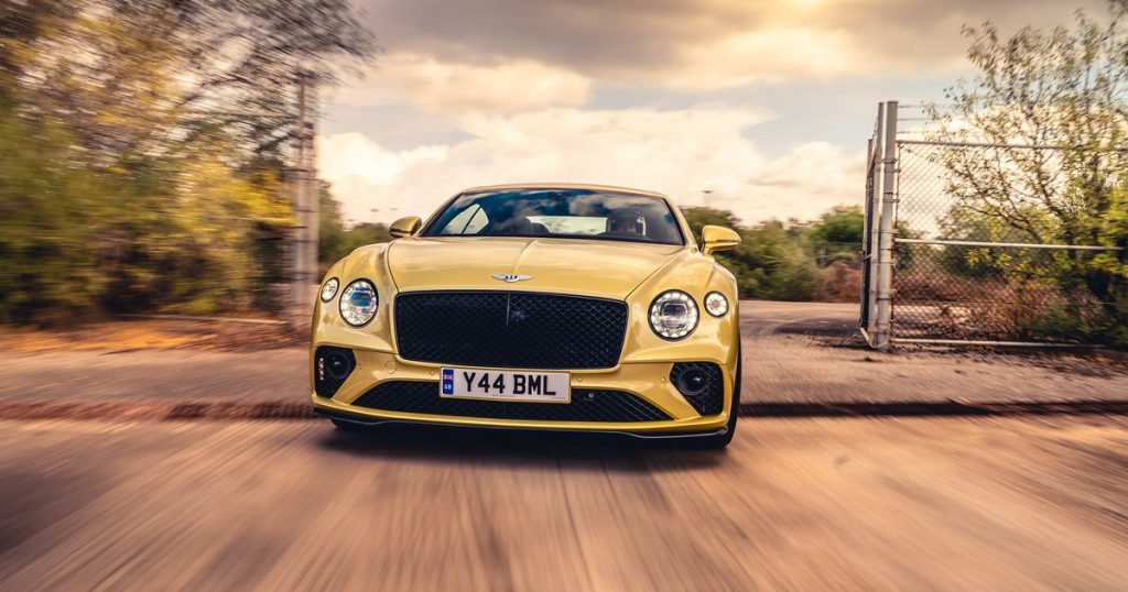 Bentley Continental GT Speed ​​σε ένα επικό drift (Βίντεο)